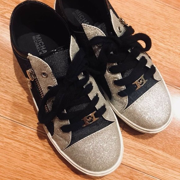 Preowned Michael Kors Malaga 4 Sneaker - Picture 1 of 3